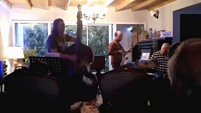 Luis Perez Trio - Wee (Denzil Best) En Vivo en LyMusic 28-8-22 смотреть онлайн
