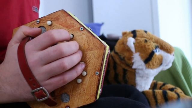 How to play A Drop of Nelson's Blood on concertina (Tutorial) смотреть онлайн