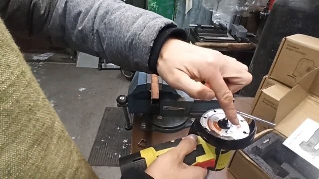 Бесщеточная мини ушм(болгарка), разница с щеточной. смотреть онлайн