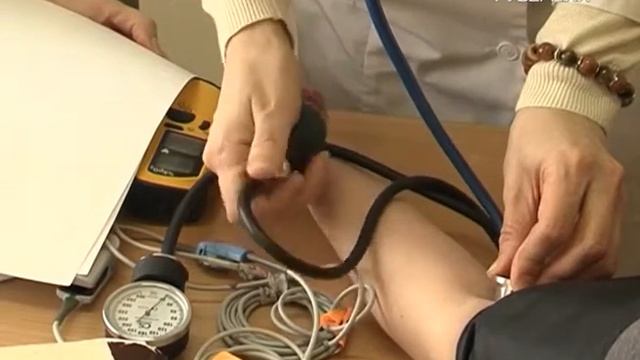 Мобильная бригада областного кардиодиспансера провела прием маленьких пациентов в Тольятти смотреть онлайн