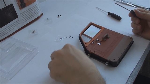ЗИС 110 1/8 | DeAgostini | Выпуск 82 Установка пассажирской двери. смотреть онлайн