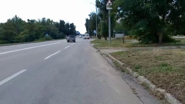 Бердянск.Район Военный Городок-Восточный пр. 27.07.2022 смотреть онлайн