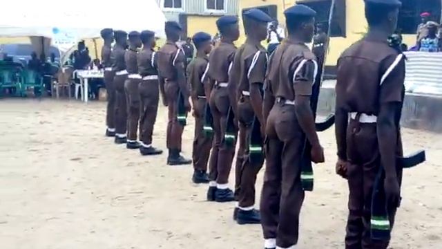 Man o' war Nigeria, Lagos mainland area command смотреть онлайн