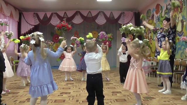 Танец: "Букет для мамы" смотреть онлайн