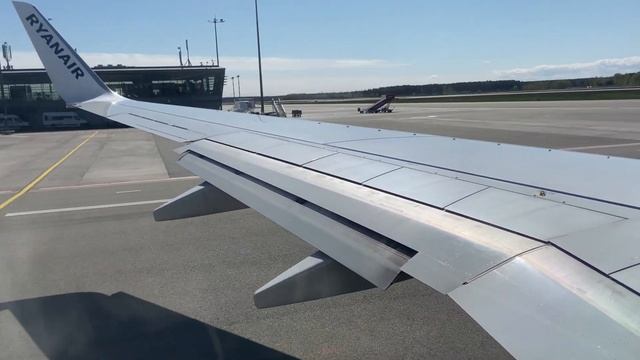 4K | TRIP REPORT | BUZZ (RYANAIR) BOEING 737-800 | RIX - HEL ✈ смотреть онлайн