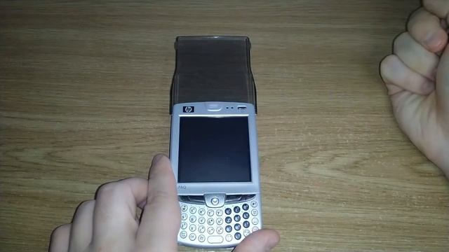 HP IPAQ 6915. Топовый коммуникатор 2006 года. смотреть онлайн