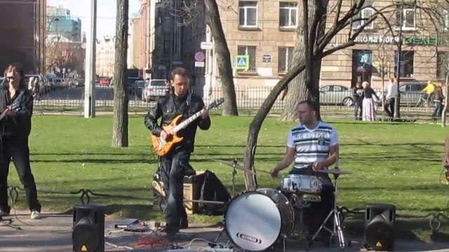 Уличные музыканты. Кино - Закрой за мной дверь, я ухожу смотреть онлайн