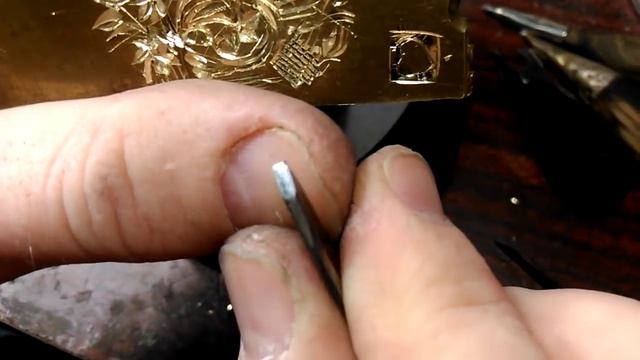 Азы ручной гравировки штихелем.Часть №2 ( гравировка фона,как и чем ) .. смотреть онлайн