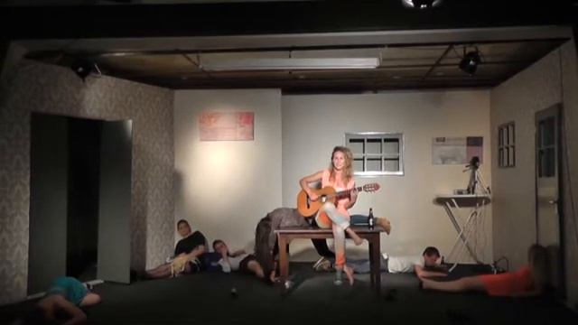 KPJ Esbeek Cabaret 2014 Karlijn - Ruggengraat смотреть онлайн