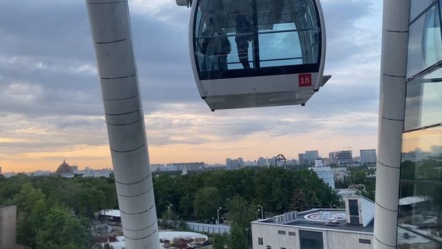МОСКВА 2023 Колесо обозрения «Солнце Москвы», полет VR на Су-27 ВДНХ смотреть онлайн
