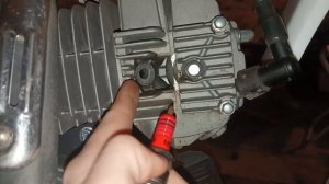 Сорвалась резьба свечи, максимально простой ремонт сорванной резьбы в головке питбайка, альфы.