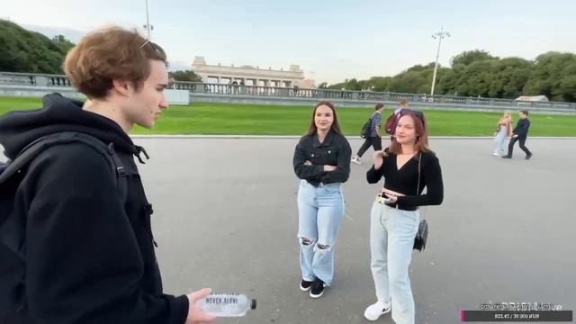 ЖОЖО И КОРЕШ ПОДКАТИЛИ К ДЕВУШКАМ смотреть онлайн