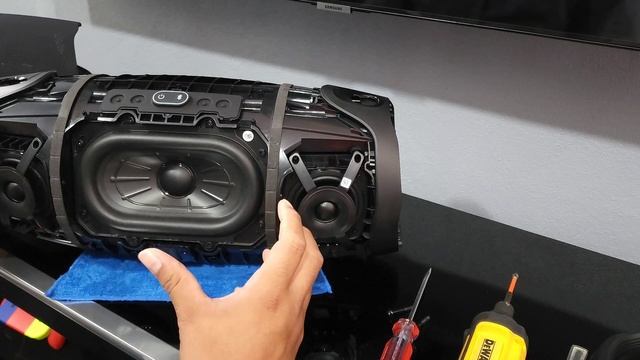 JBL BOOMBOX 3 DESARMADO смотреть онлайн