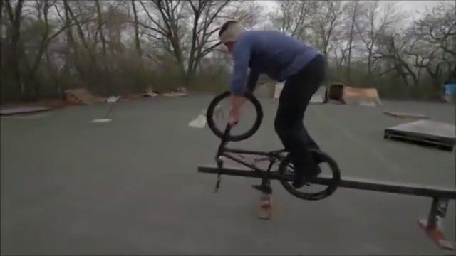 Трюки на BMX смотреть онлайн