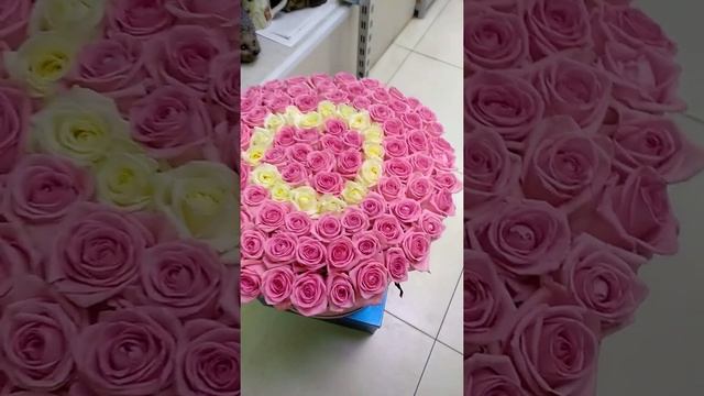 101 розовая роза в шляпной коробке смотреть онлайн