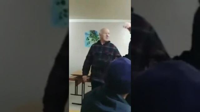 Марка 16:17-18Уверовавших будут сопровождать сее знамения возложить руки На больных и будут здоровы смотреть онлайн