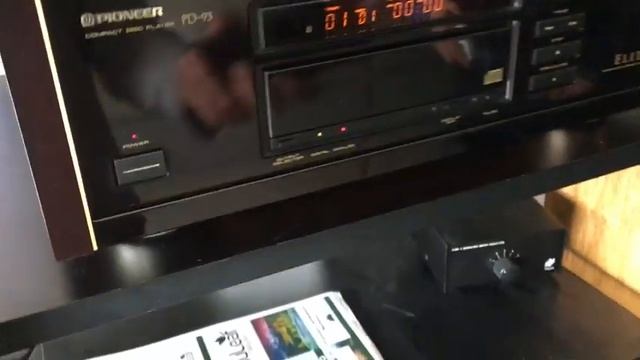 Incredible Pioneer Elite PD-93 CD Player, Rare смотреть онлайн