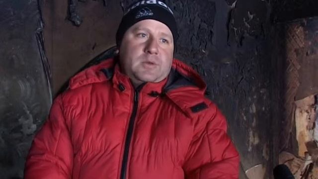 В Кузнецке произошел пожар по улице Заводской. Март 2013 год. смотреть онлайн
