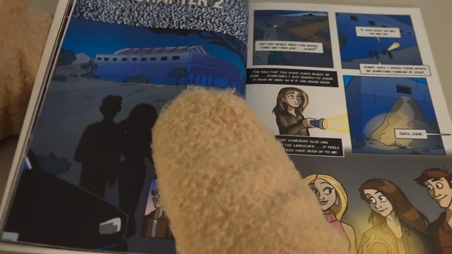 Five Nights at Freddy's The Silver Eyes GRAPHIC NOVEL Book FNAF Review Unboxing смотреть онлайн