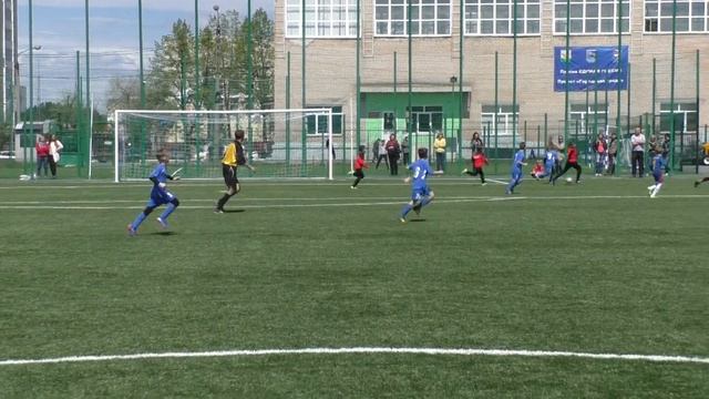 1т СШОР-3-5 (2008) - Факел 2008 Первенство Челябинска по футболу 20.05.2018 смотреть онлайн