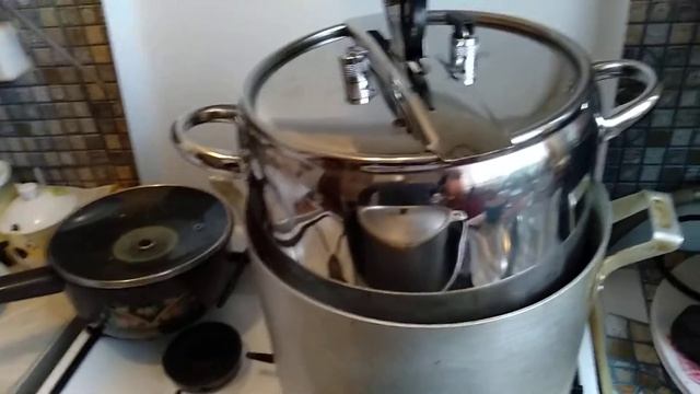 Перетаплтвание барсучьего жира на пару и водяной бане. Продаю тел 8 920 990 40 10 смотреть онлайн