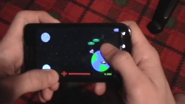 Alien Invaders 2D смотреть онлайн