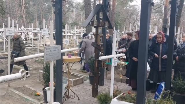 Панихида на могилке матушки Алипии смотреть онлайн