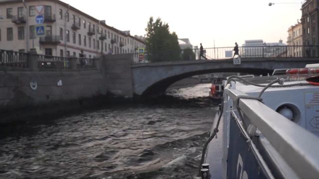 По рекам и каналам Санкт Петербурга смотреть онлайн