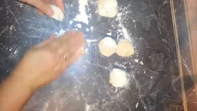 Кыстыбый-татарские пирожки. Очень вкусные. смотреть онлайн