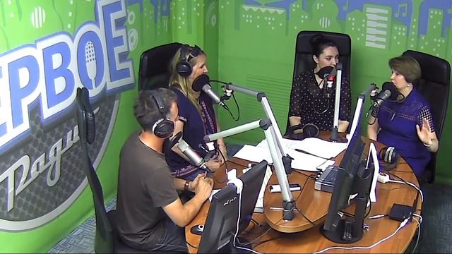 Ток-шоу "Та еще тема" - Профессия бортпроводник смотреть онлайн
