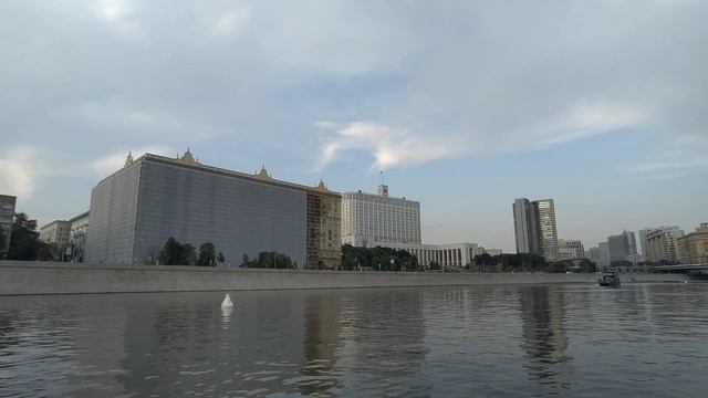 по каналу Москвы реки смотреть онлайн