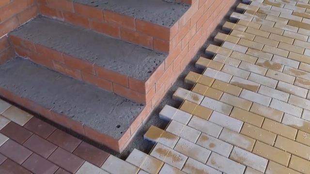 Укладка тротуарной плитки на бетон. Красота, да и только. смотреть онлайн