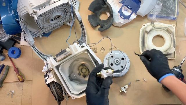How To Fix Thermal Protector - Electrolux UltraSilencer ZUS3365 Vacuum Cleaner смотреть онлайн