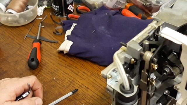 Privileg Nähmaschine - Modell 1208 - Maschine klemmt - Oberfadenspannung reinigen - تنظيف الماكينة смотреть онлайн
