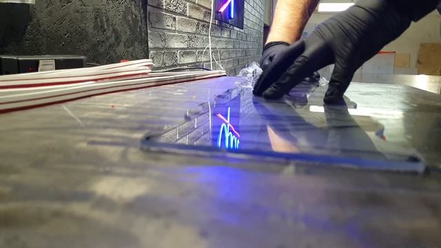 Неоновая вывеска для DJ CHEROCKY. смотреть онлайн