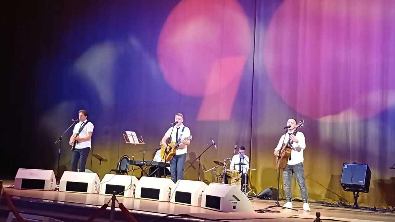 группа Ирония Судьбы на концерте посвящённом 90-летию Юрия Визбора 20.06.2024 смотреть онлайн