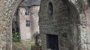 Заброшенный замок пирата во Франции