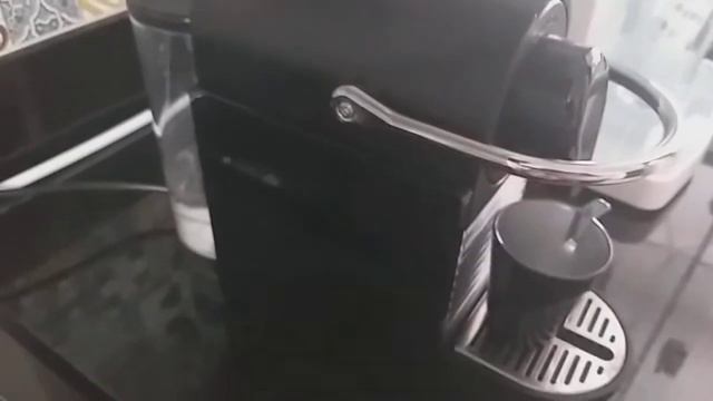 Nespresso Pixie Clips C60 смотреть онлайн