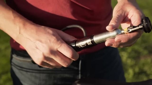 CNC Tubeless Drive | Mountain Bike Hand Pump & Tubeless Tire Plug Kit смотреть онлайн