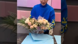 УПАКОВКА БУКЕТА. ТИШЬЮ, ПЛЕНКА, ФОАМИРАН