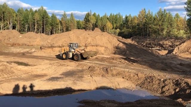 Фронтальный погрузчик Lonking CDM 856 - работа в карьере смотреть онлайн