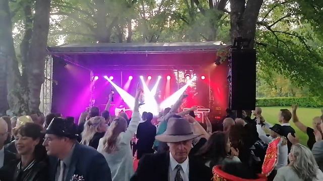 HVDC Summer Party Anna Bergendahl смотреть онлайн