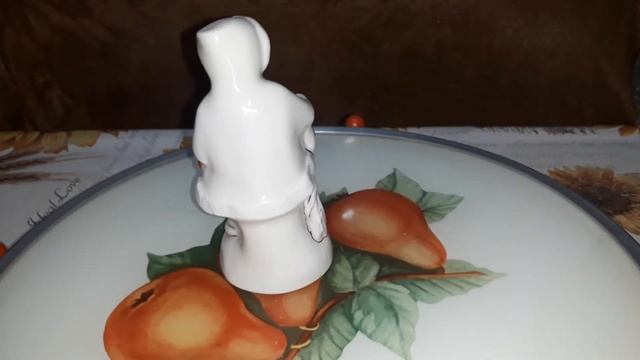 Фарфоровая статуэтка "Якут чукча с песцом" Барановка смотреть онлайн