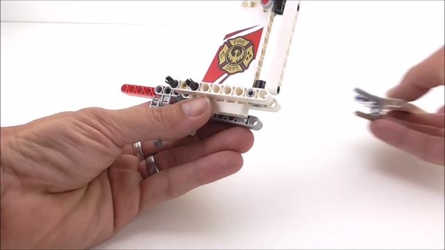 Lego Technic 42040 Fire Plane / Löschflugzeug - Lego Speed Build Review смотреть онлайн