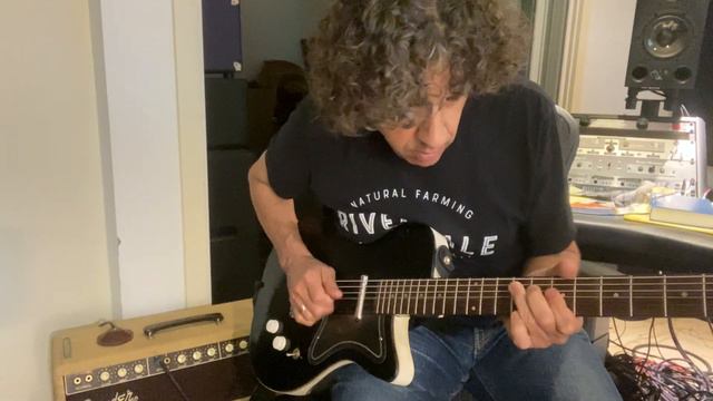 David Grissom Baritone 12 bar blues смотреть онлайн