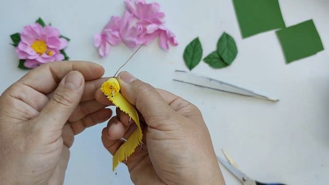 Всего ЧЕТЫРЕ КРУЖОЧКА и ЦВЕТОЧЕК ГОТОВ🦋 ЦВЕТЫ ИЗ ФОАМИРАНА смотреть онлайн