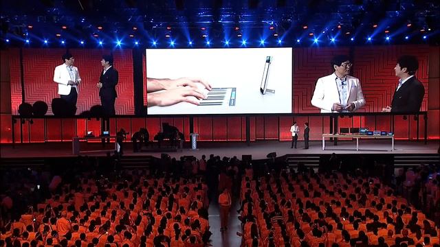 Lenovo Tech World - Lang Lang Plays A Virtual Piano смотреть онлайн