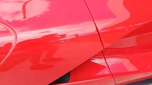 FERRARI LAFERRARI IN ROSSO CORSA RED!! UP CLOSE!! смотреть онлайн