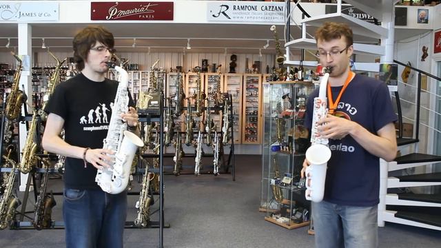 Vibrato Polycarbonate / Plastic Saxophone смотреть онлайн