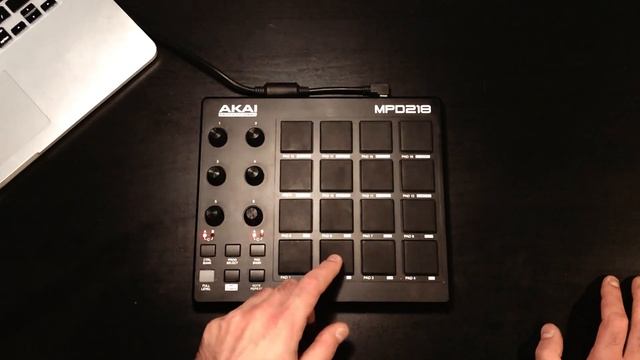 УРОКИ БИТМЕЙКИНГА: Finger Drumming (УРОК 1) смотреть онлайн